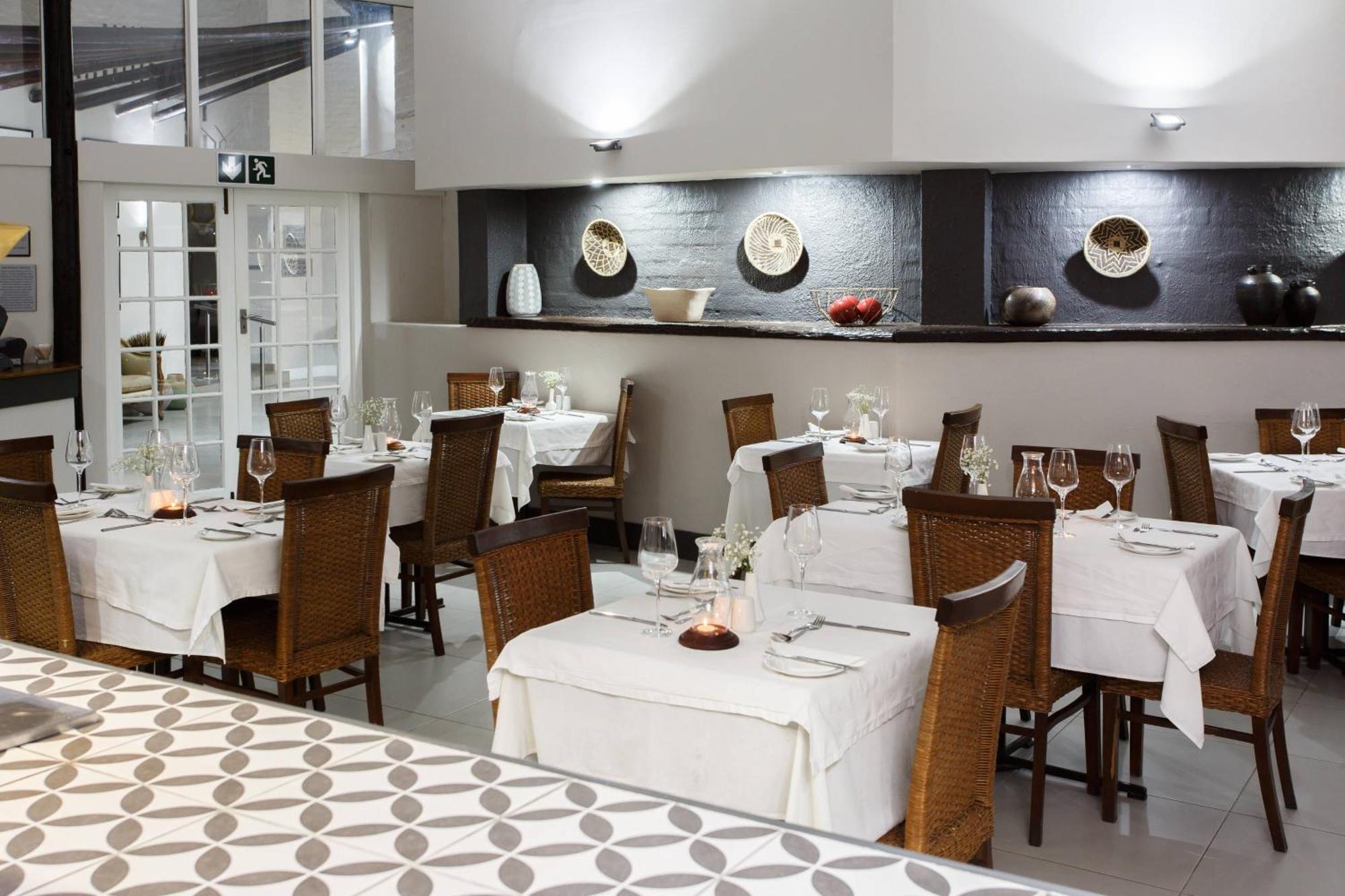 Protea Hotel By Marriott Oudtshoorn Riempie Estate Экстерьер фото