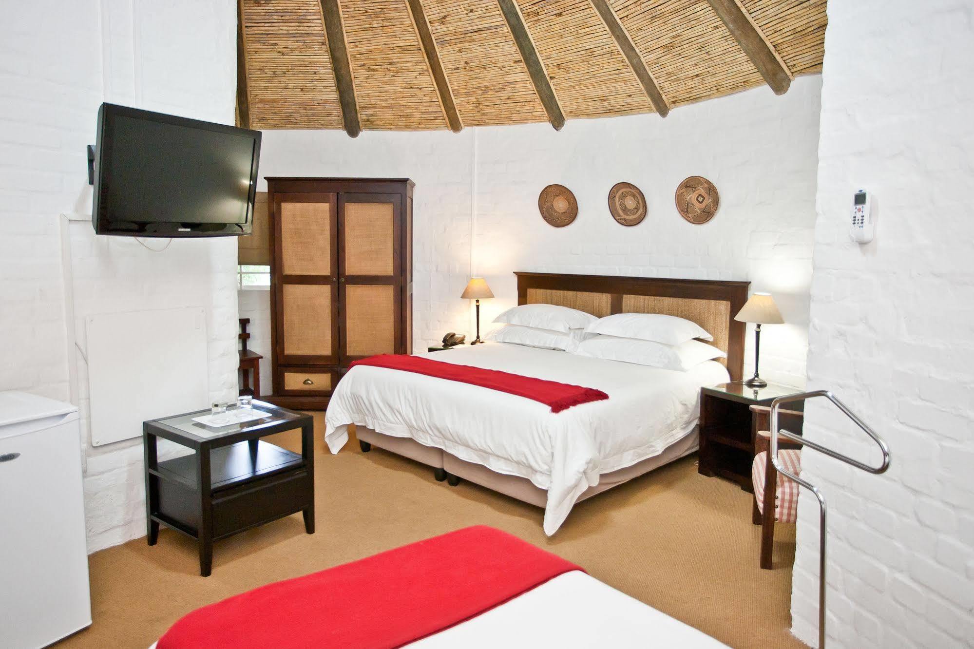 Protea Hotel By Marriott Oudtshoorn Riempie Estate Экстерьер фото